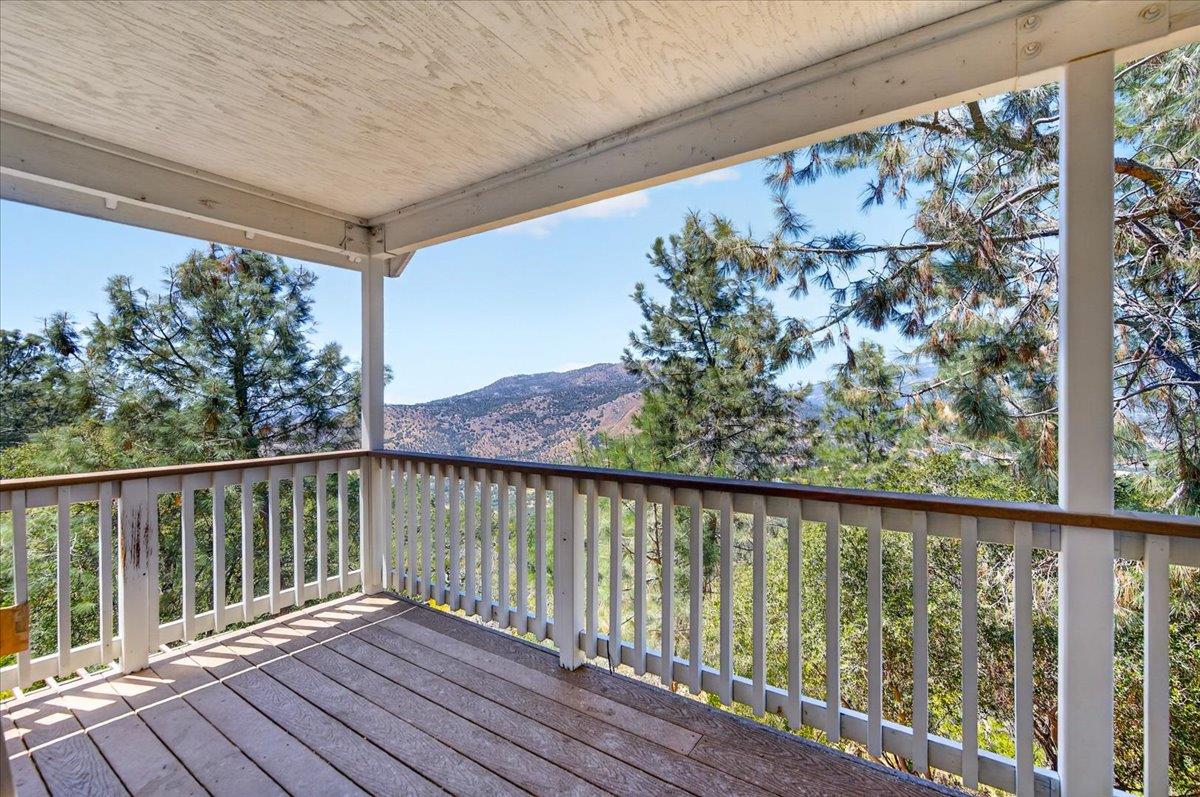 28945 Bonneyview Rd, Tollhouse, CA 93667