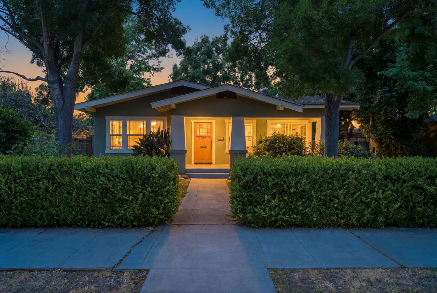 220 S D St, Exeter, CA 93221