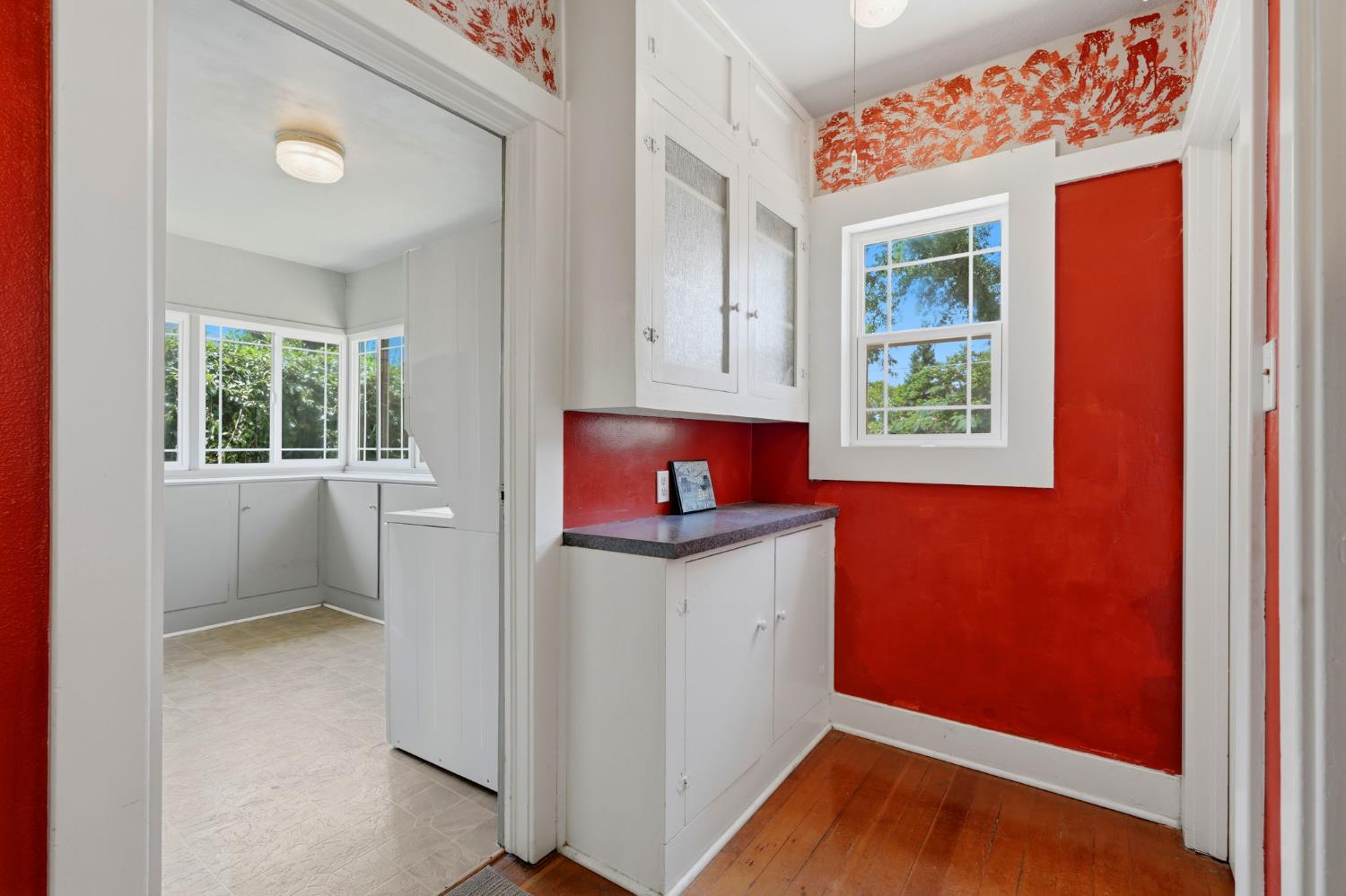 220 S D St, Exeter, CA 93221