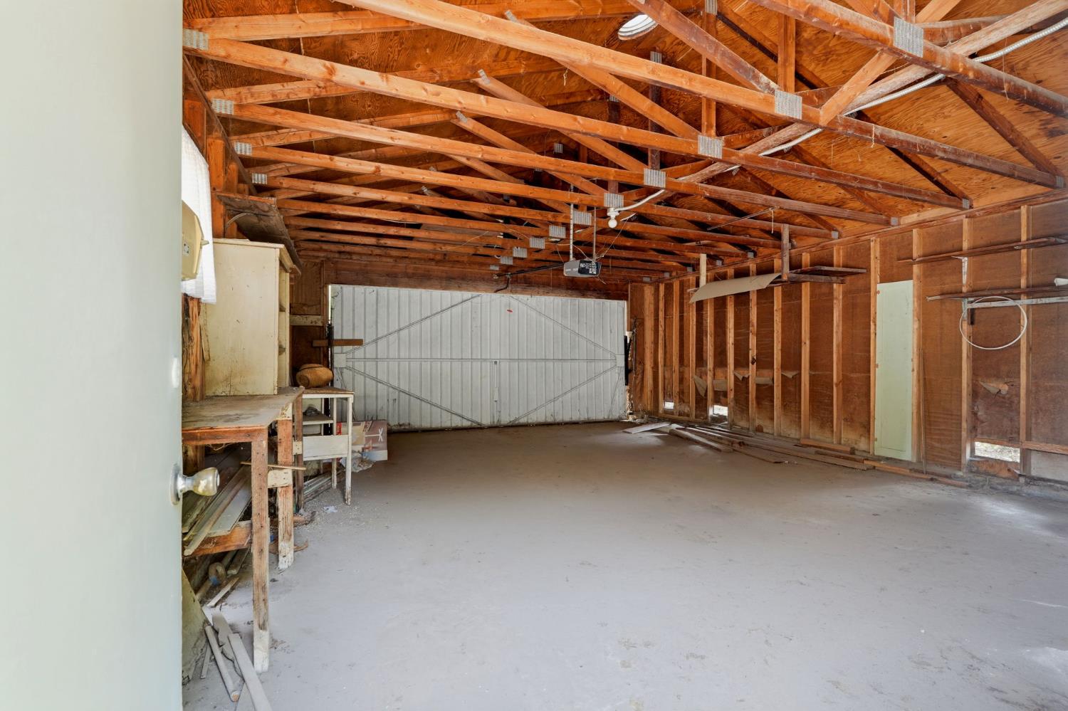 220 S D St, Exeter, CA 93221