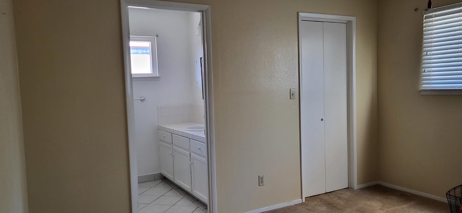 2638 E Warner, Fresno, CA 93710