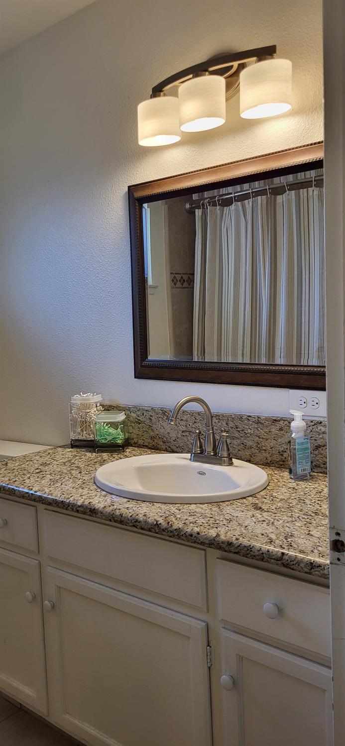 2638 E Warner, Fresno, CA 93710