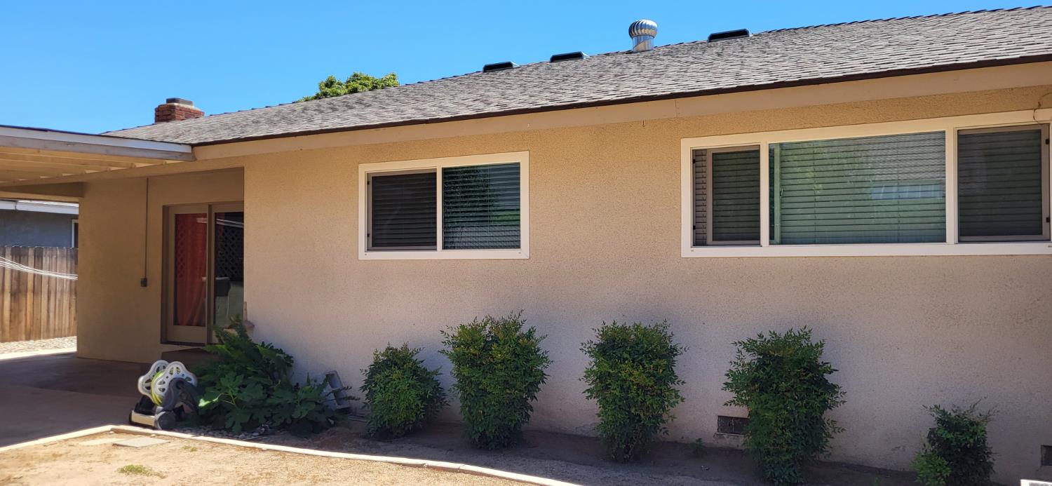 2638 E Warner, Fresno, CA 93710