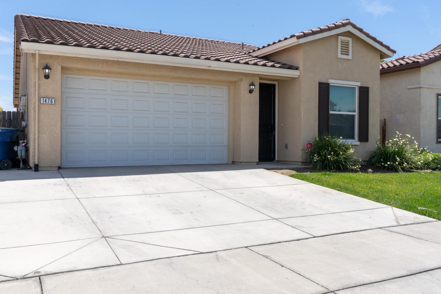1476 Dynes S, Merced, CA 95348