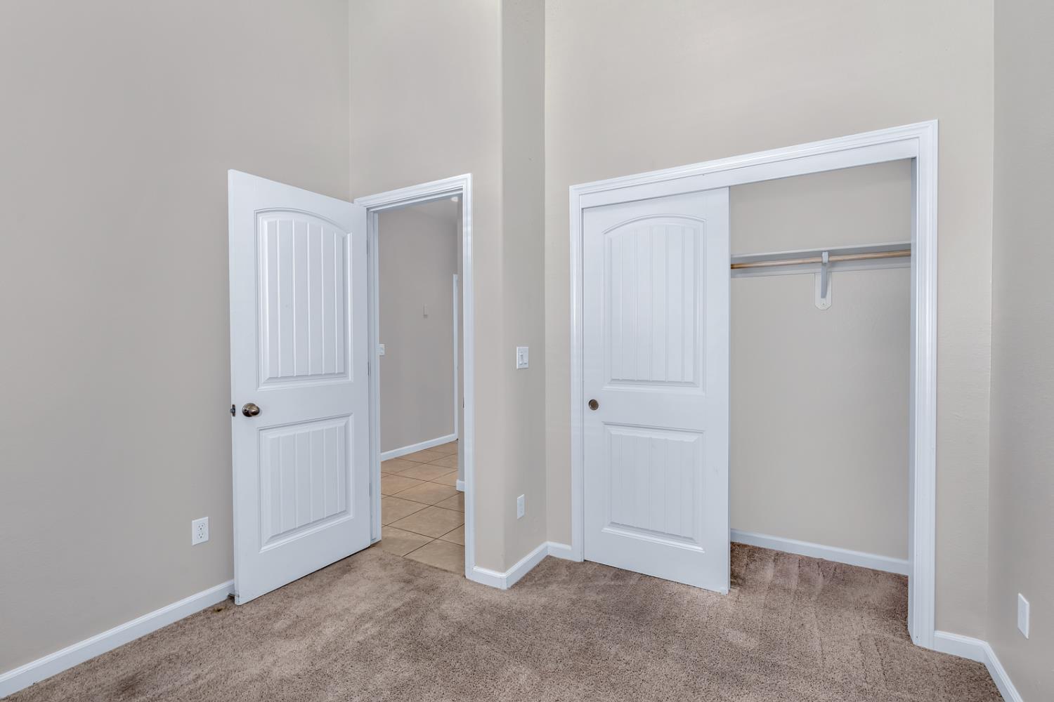 1476 Dynes S, Merced, CA 95348