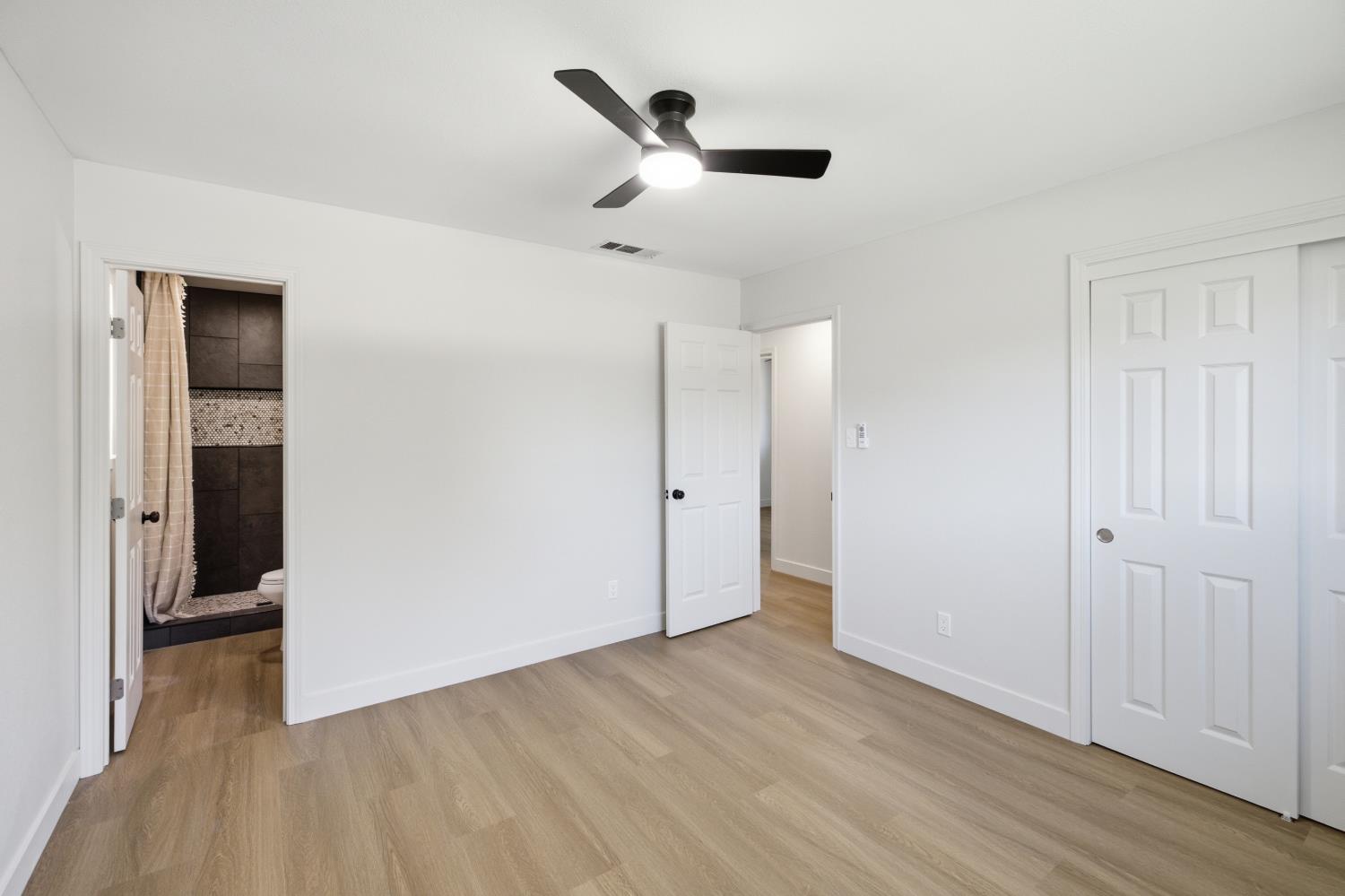 641 Kern St, Kingsburg, CA 93631
