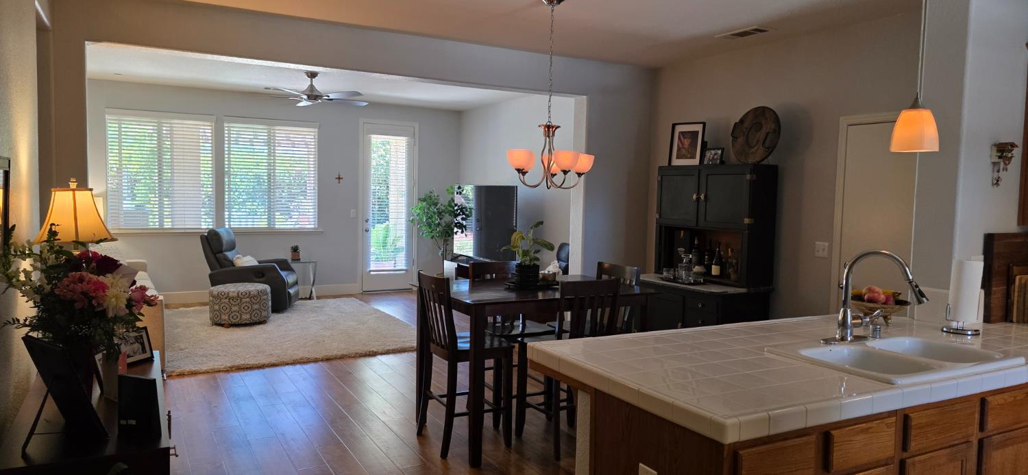 602 E Abbott Ave, Reedley, CA 93654