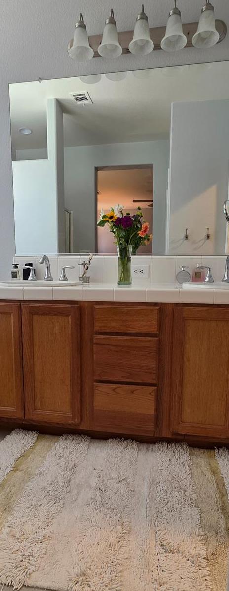 602 E Abbott Ave, Reedley, CA 93654