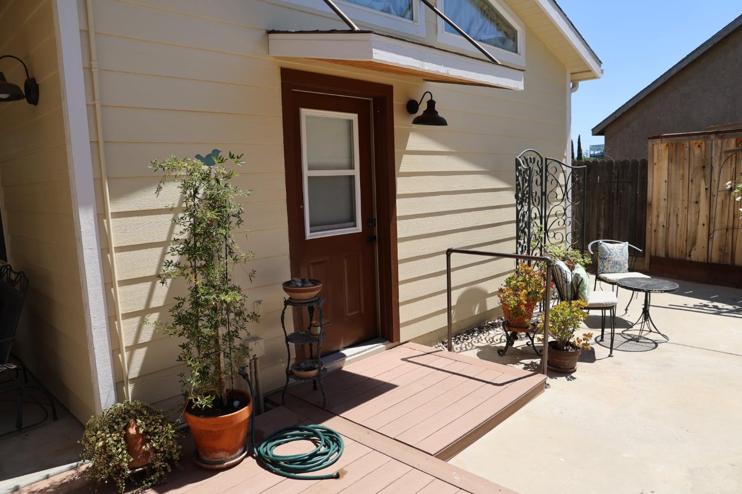 602 E Abbott Ave, Reedley, CA 93654