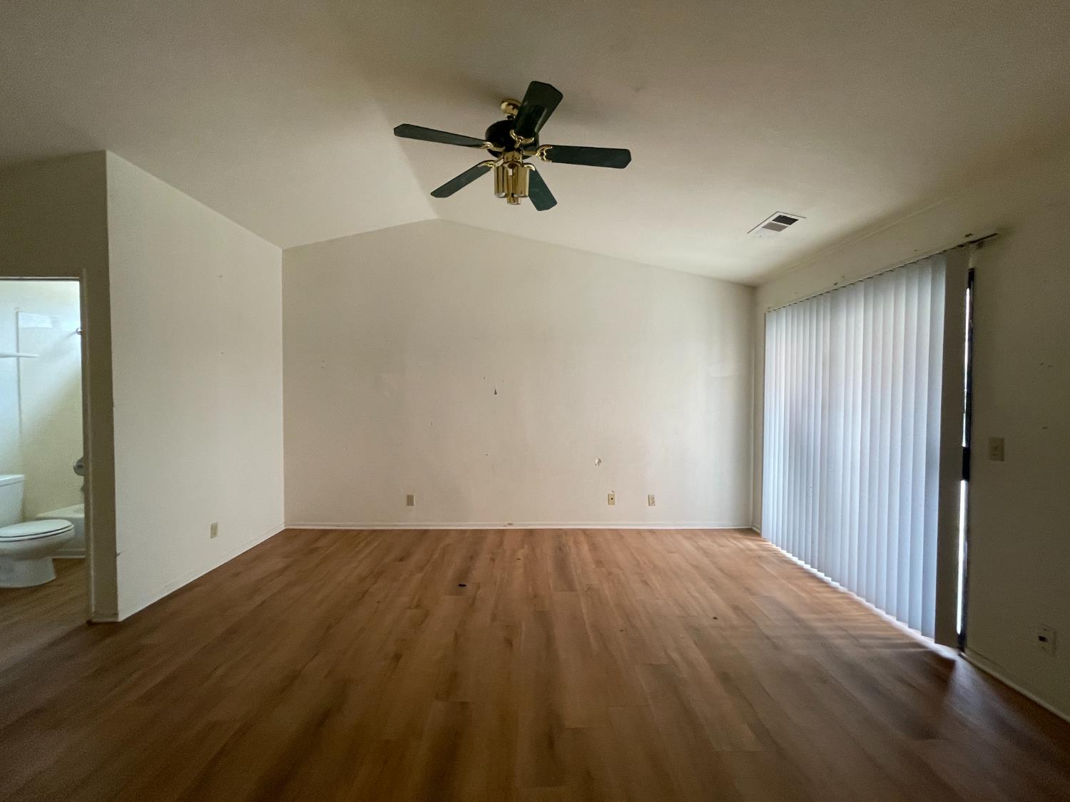 438 Buckeye Springs St, Coalinga, CA 93210
