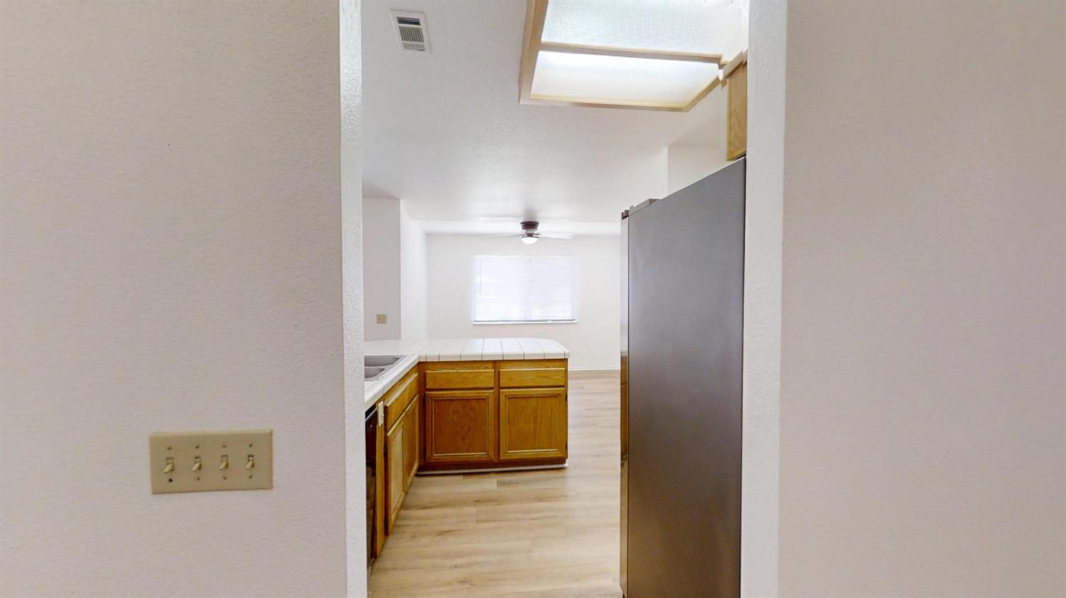438 Buckeye Springs St, Coalinga, CA 93210