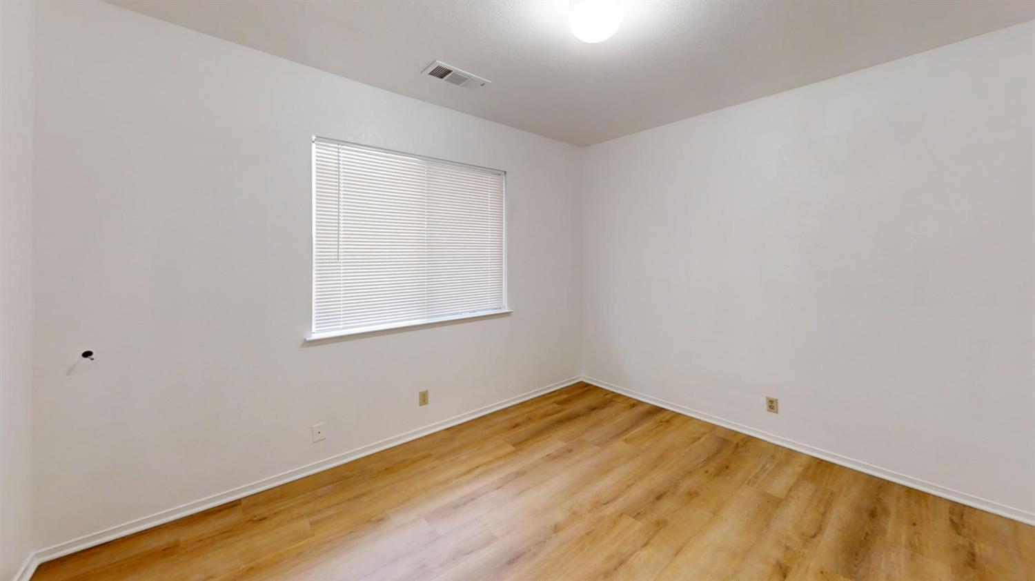 438 Buckeye Springs St, Coalinga, CA 93210