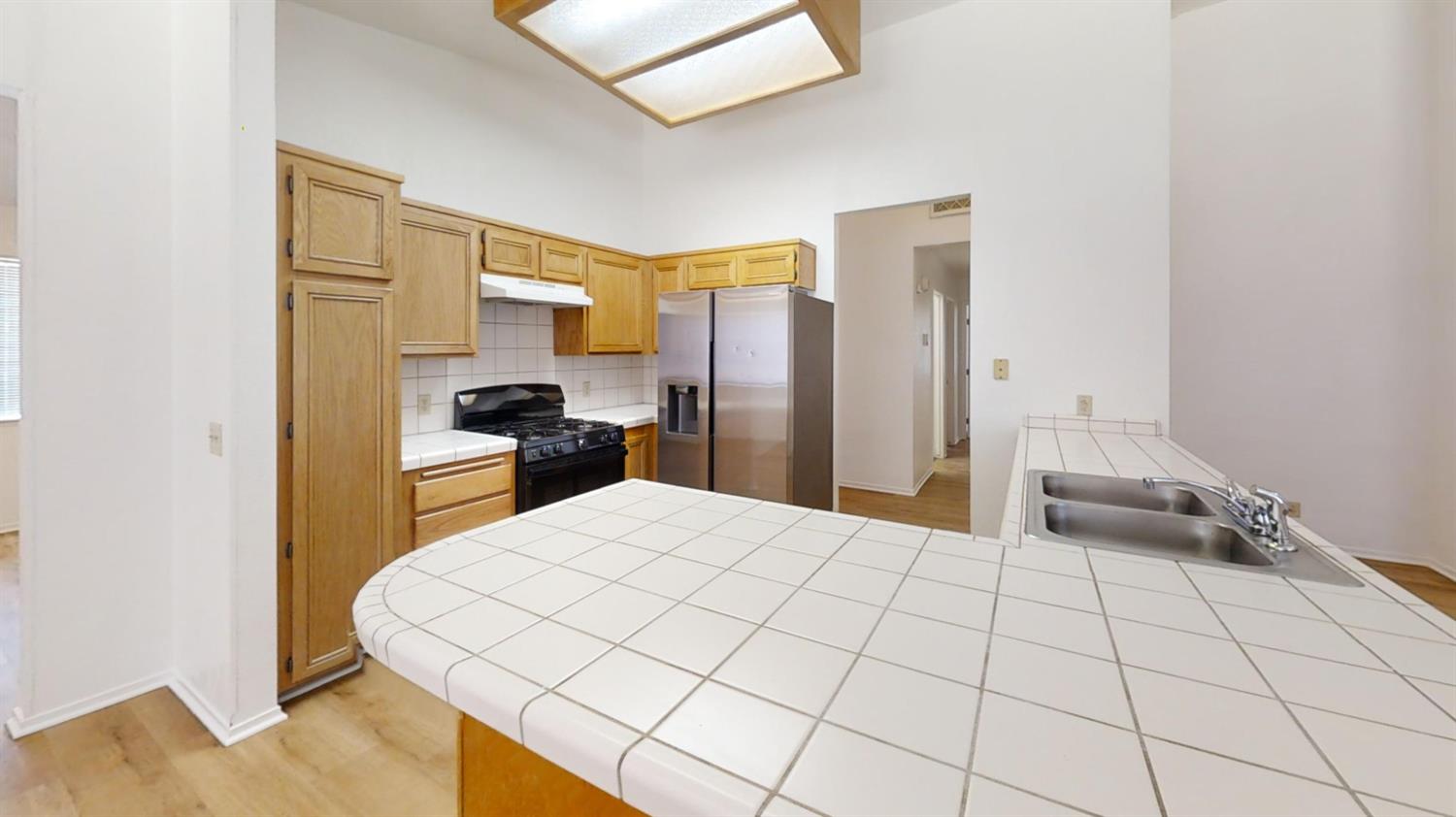 438 Buckeye Springs St, Coalinga, CA 93210