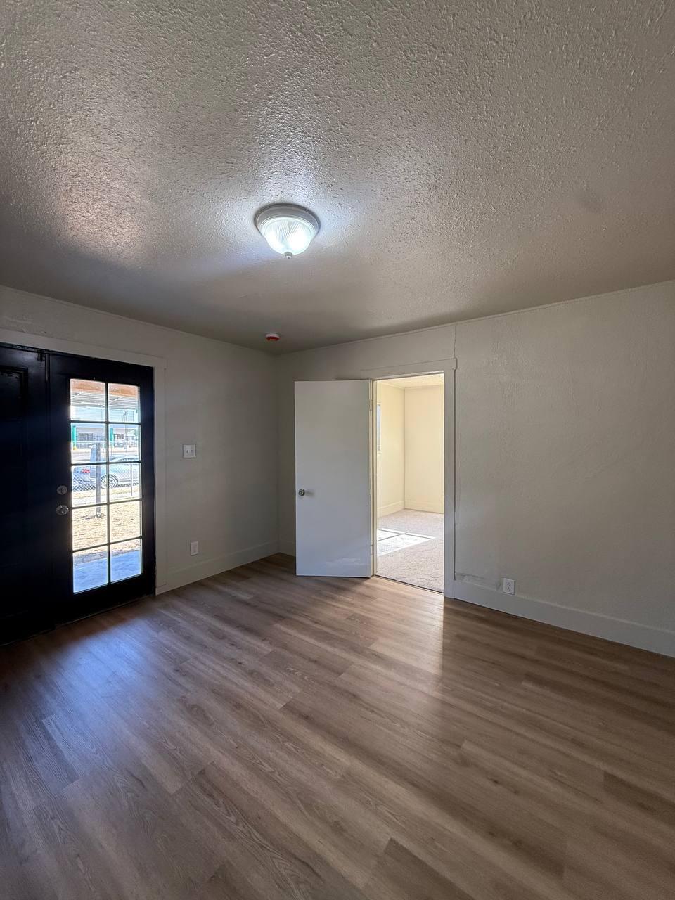 4079 E Heaton Ave, Fresno, CA 93702