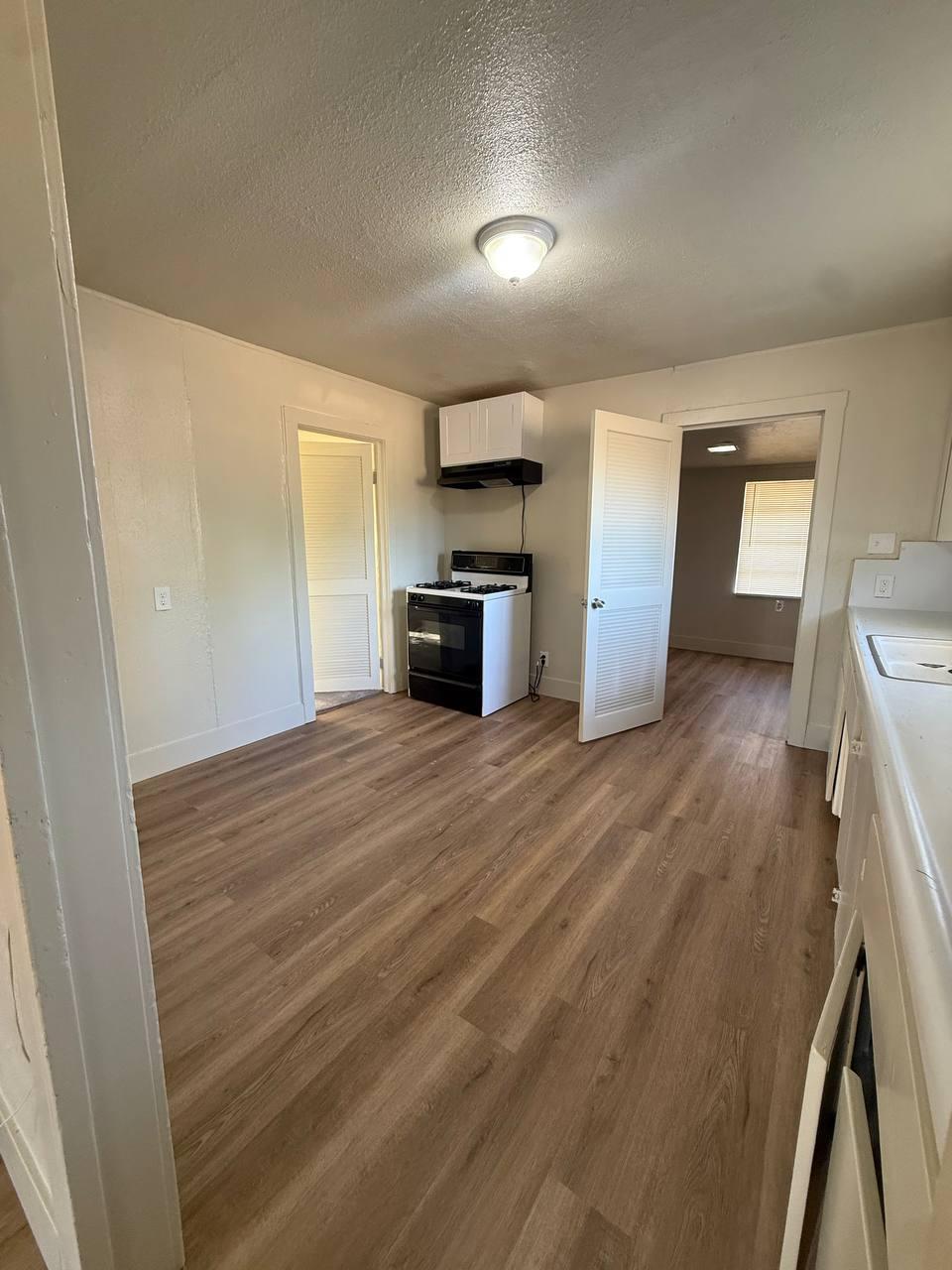 4079 E Heaton Ave, Fresno, CA 93702