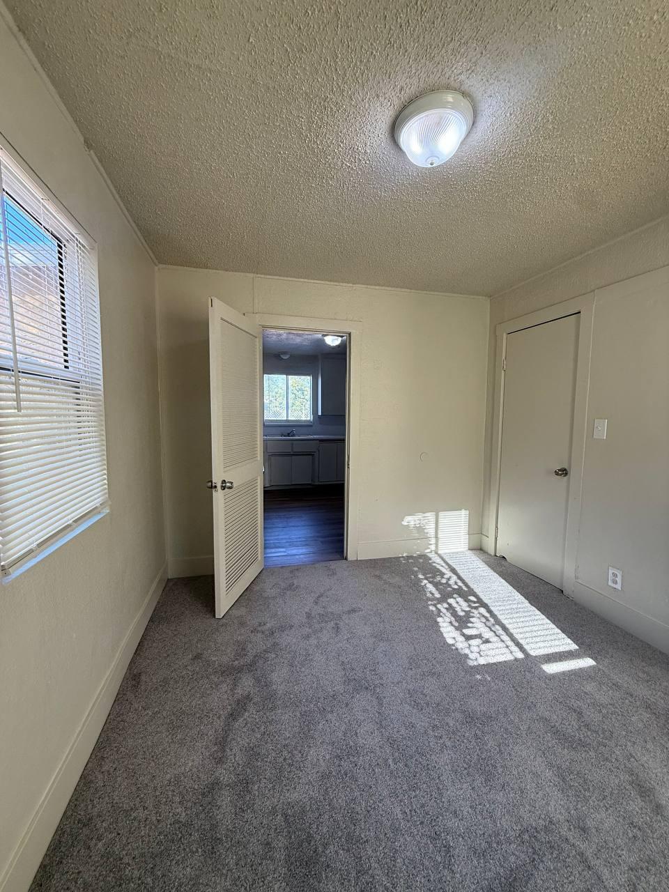 4079 E Heaton Ave, Fresno, CA 93702