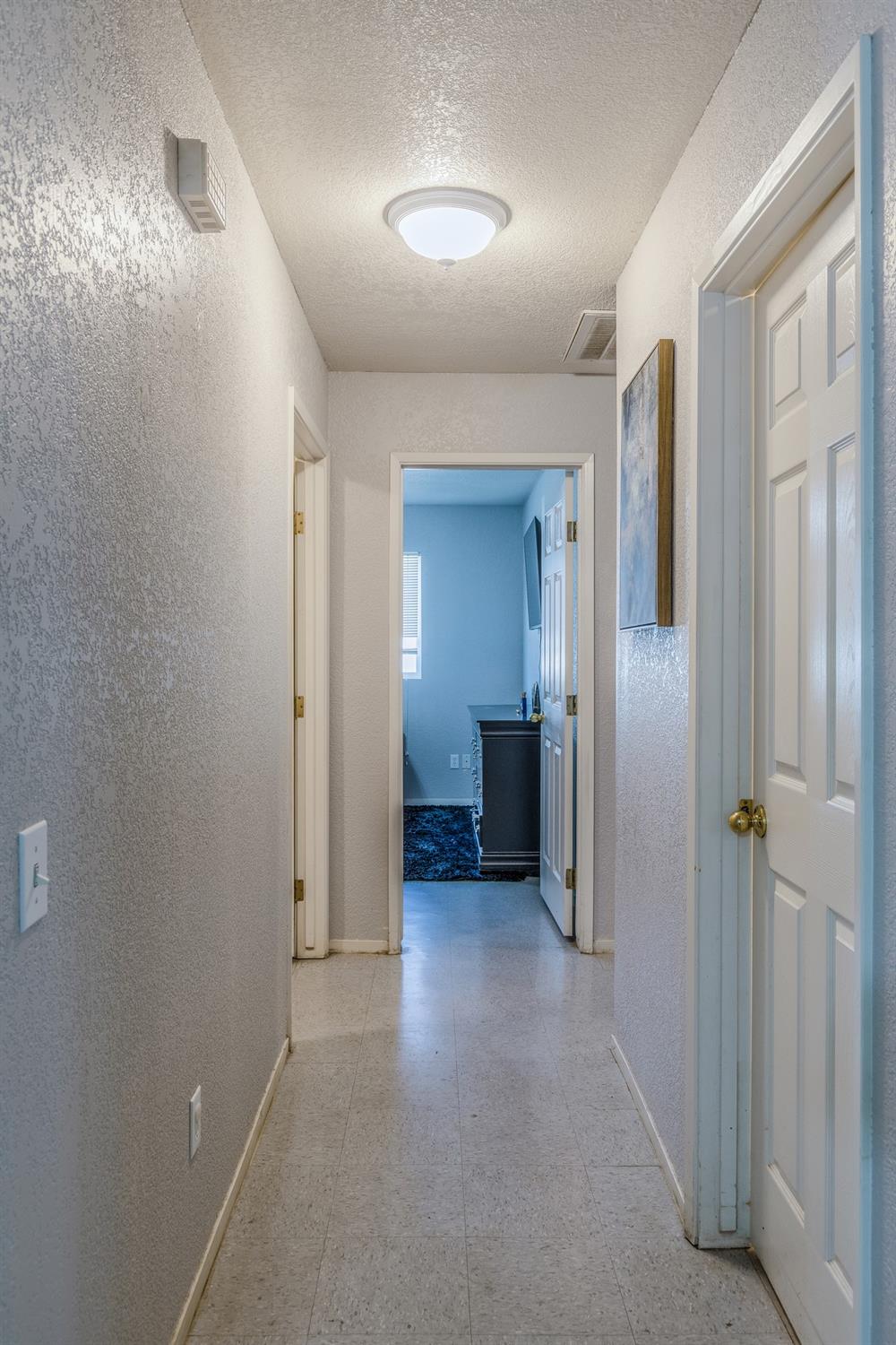 366 N Perry Ave, Dinuba, CA 93618
