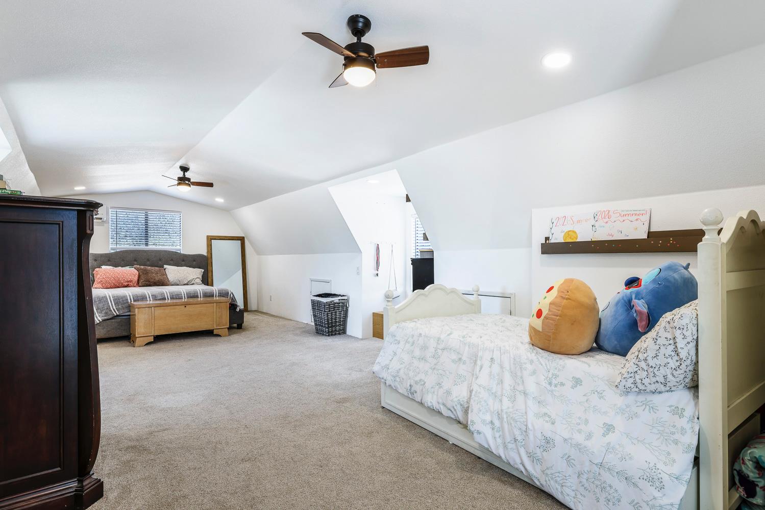 29696 Auberry Rd, Prather, CA 93651