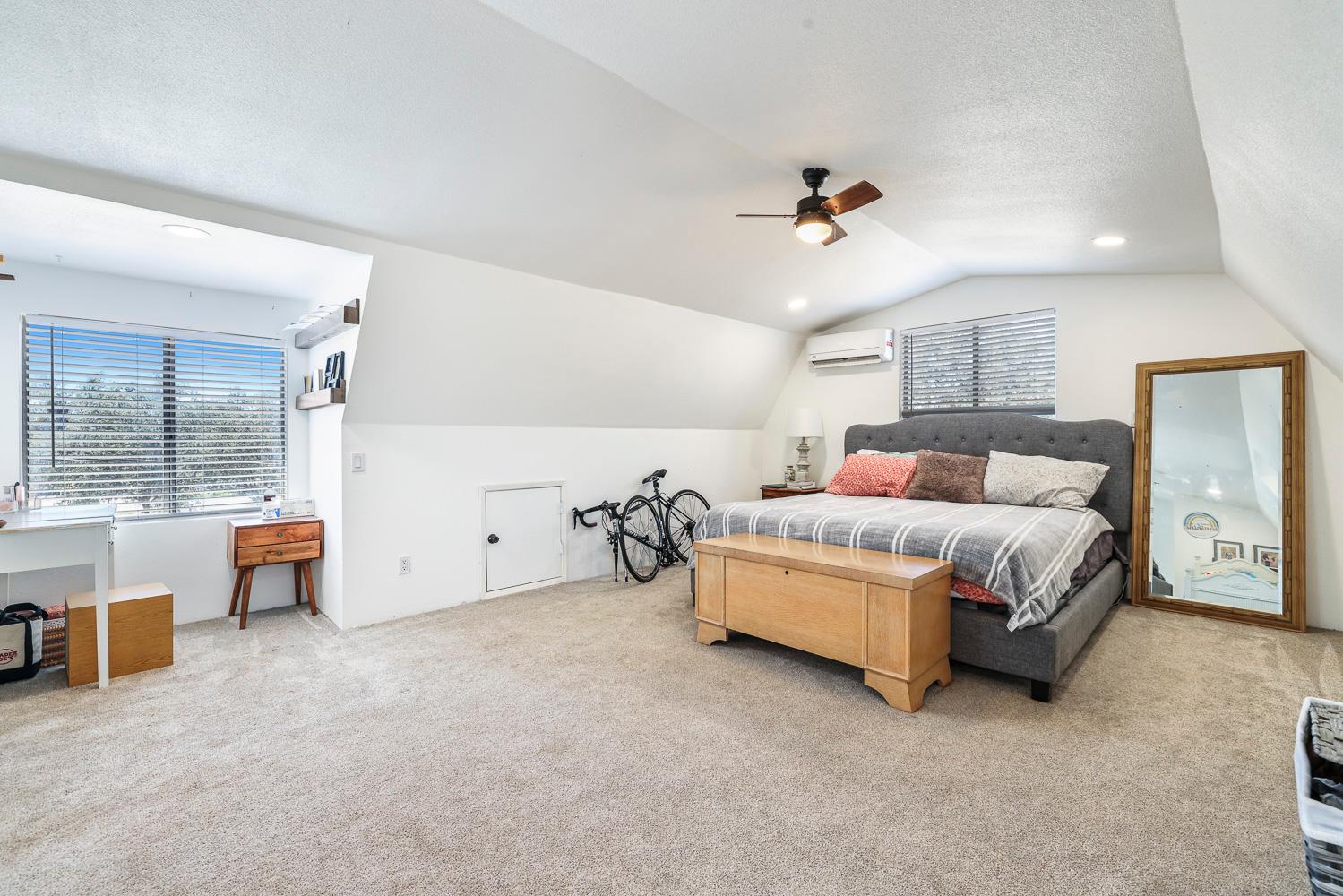 29696 Auberry Rd, Prather, CA 93651