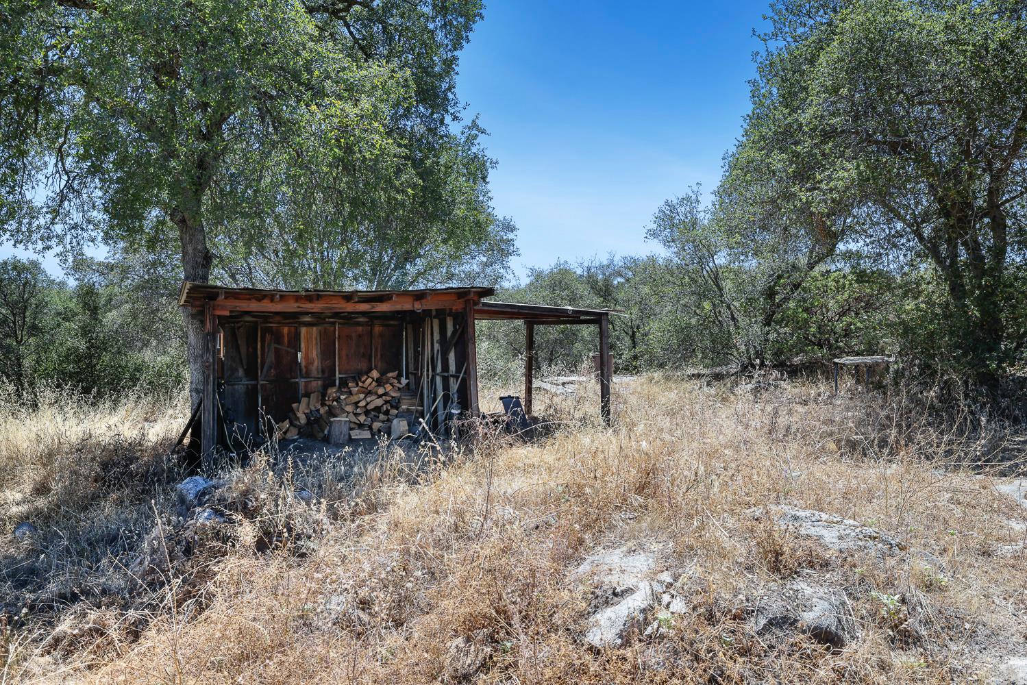 29696 Auberry Rd, Prather, CA 93651