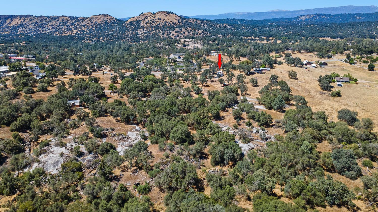 29696 Auberry Rd, Prather, CA 93651