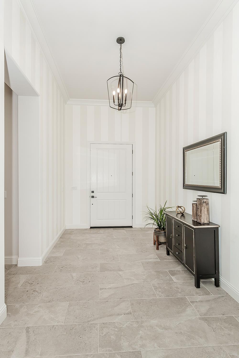 11609 N Sandy Par Dr, Fresno, CA 93730