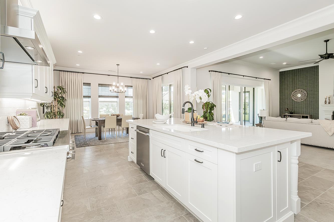 11609 N Sandy Par Dr, Fresno, CA 93730