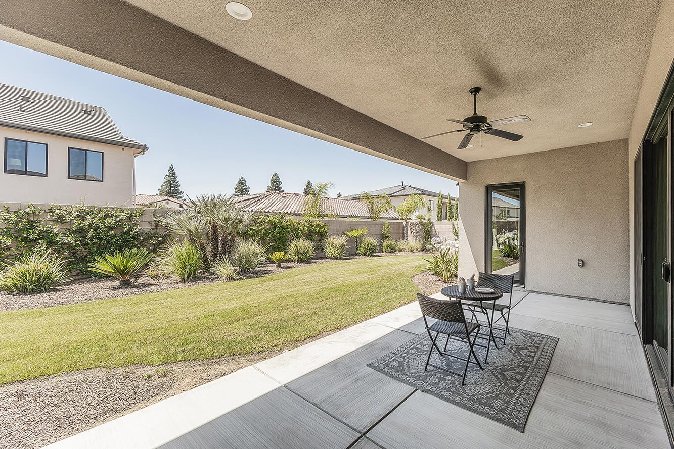 11609 N Sandy Par Dr, Fresno, CA 93730