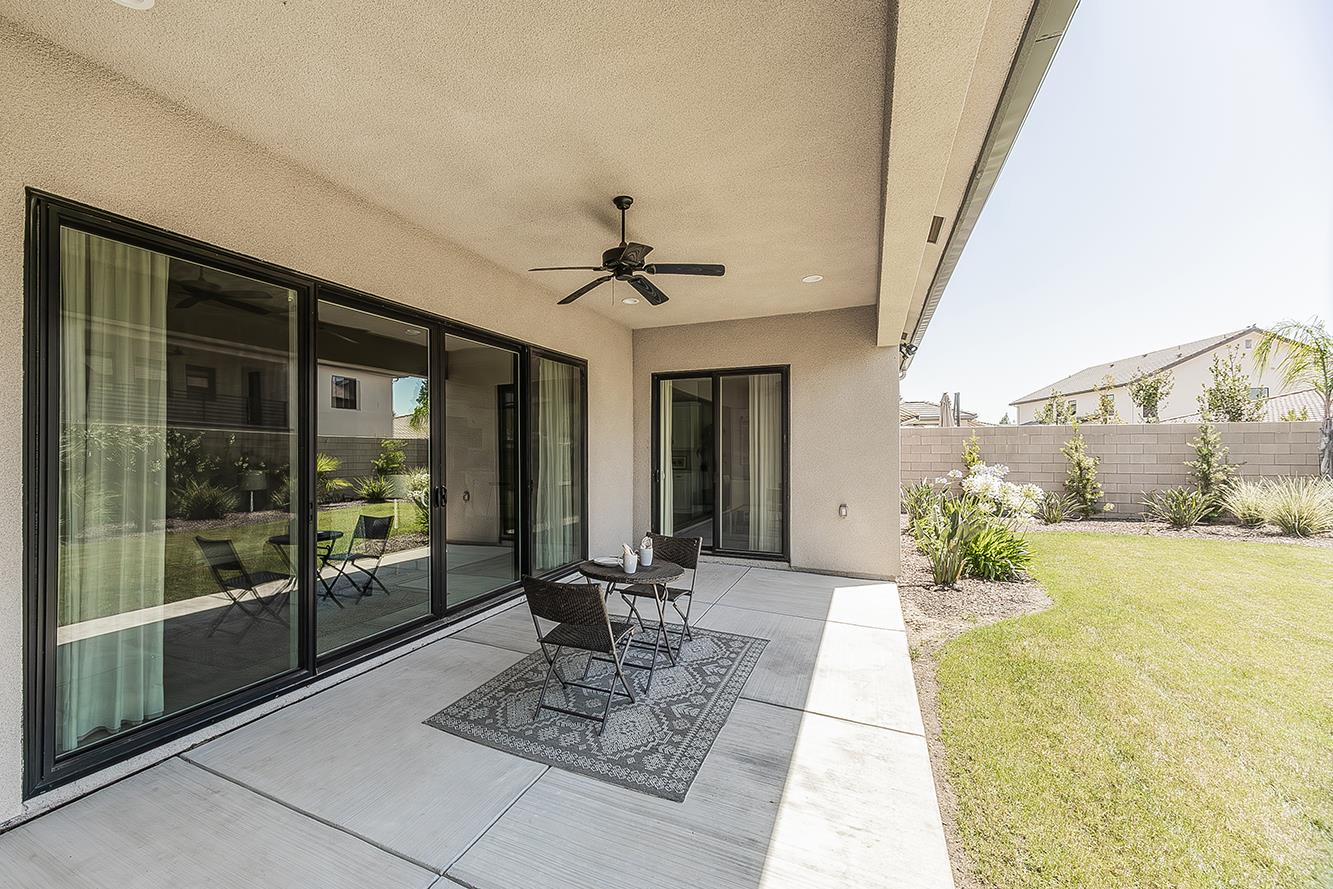 11609 N Sandy Par Dr, Fresno, CA 93730