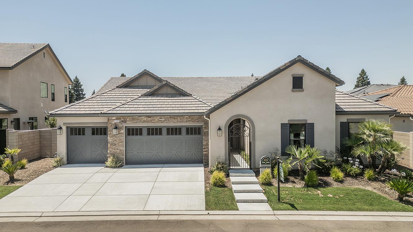 11609 N Sandy Par Dr, Fresno, CA 93730