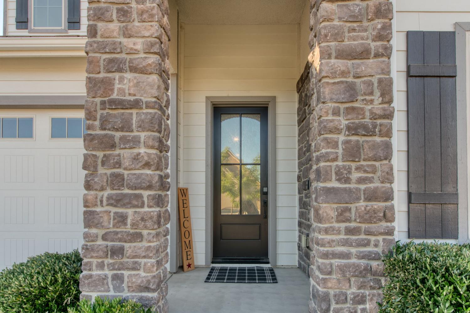 2308 E Mazie Ave, Fresno, CA 93730