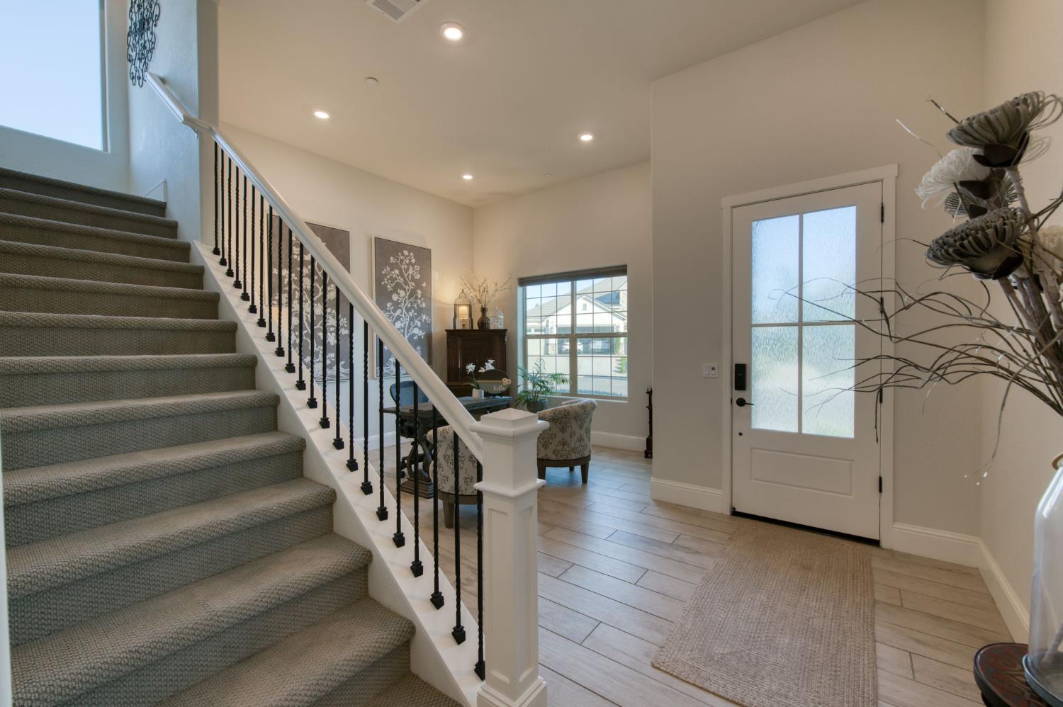 2308 E Mazie Ave, Fresno, CA 93730
