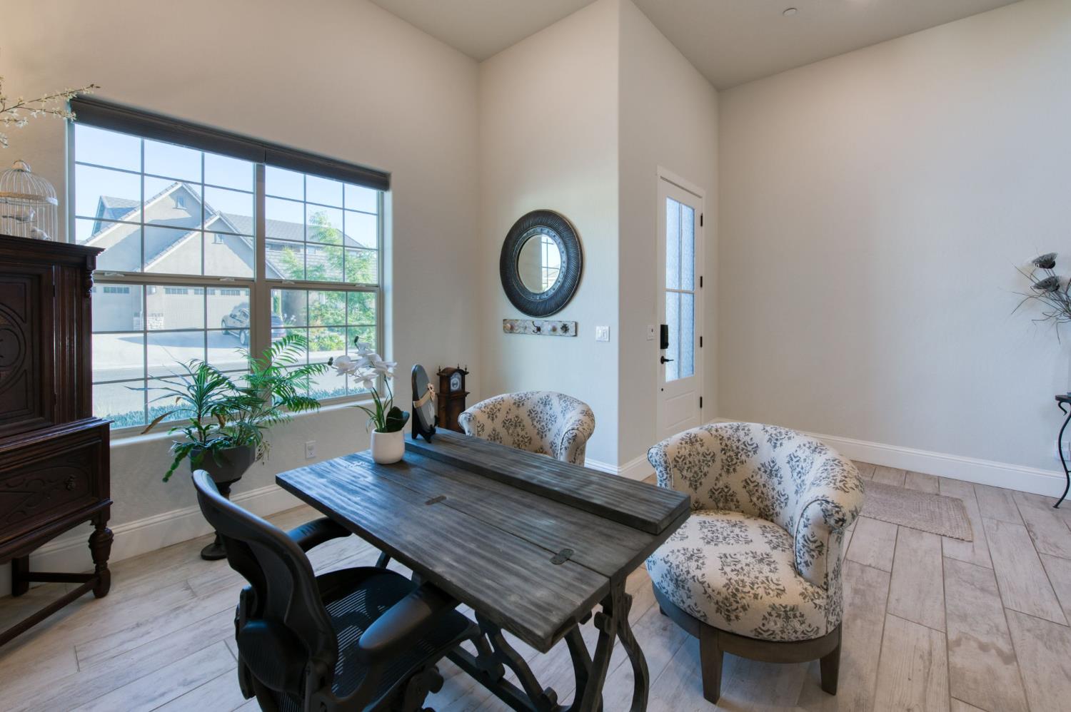 2308 E Mazie Ave, Fresno, CA 93730