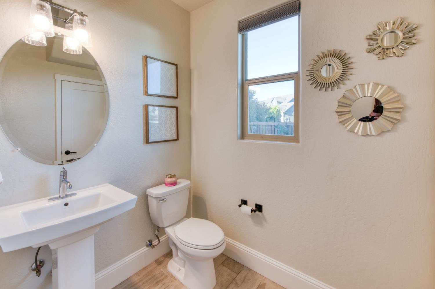 2308 E Mazie Ave, Fresno, CA 93730