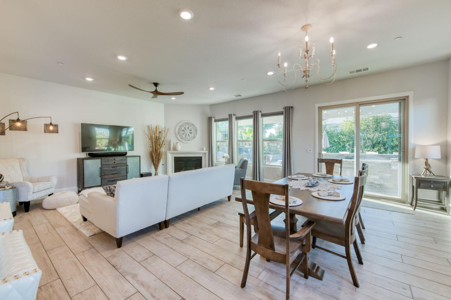 2308 E Mazie Ave, Fresno, CA 93730