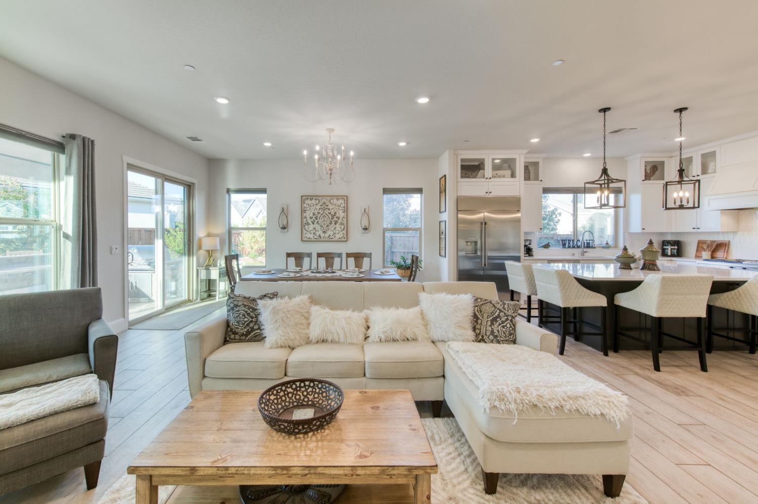 2308 E Mazie Ave, Fresno, CA 93730
