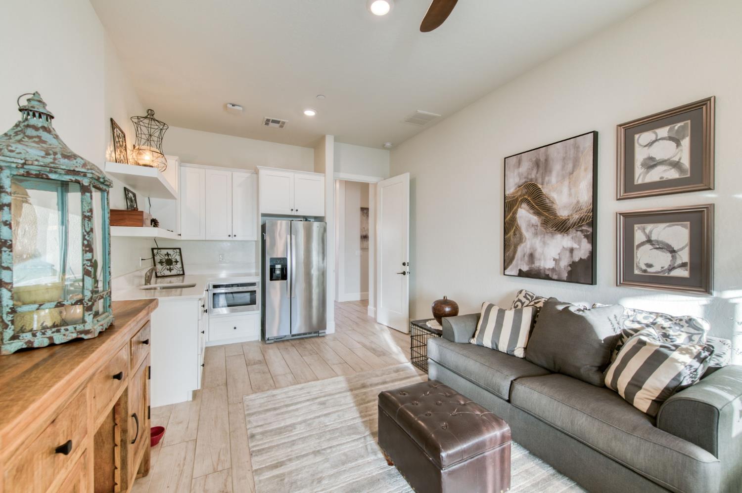 2308 E Mazie Ave, Fresno, CA 93730