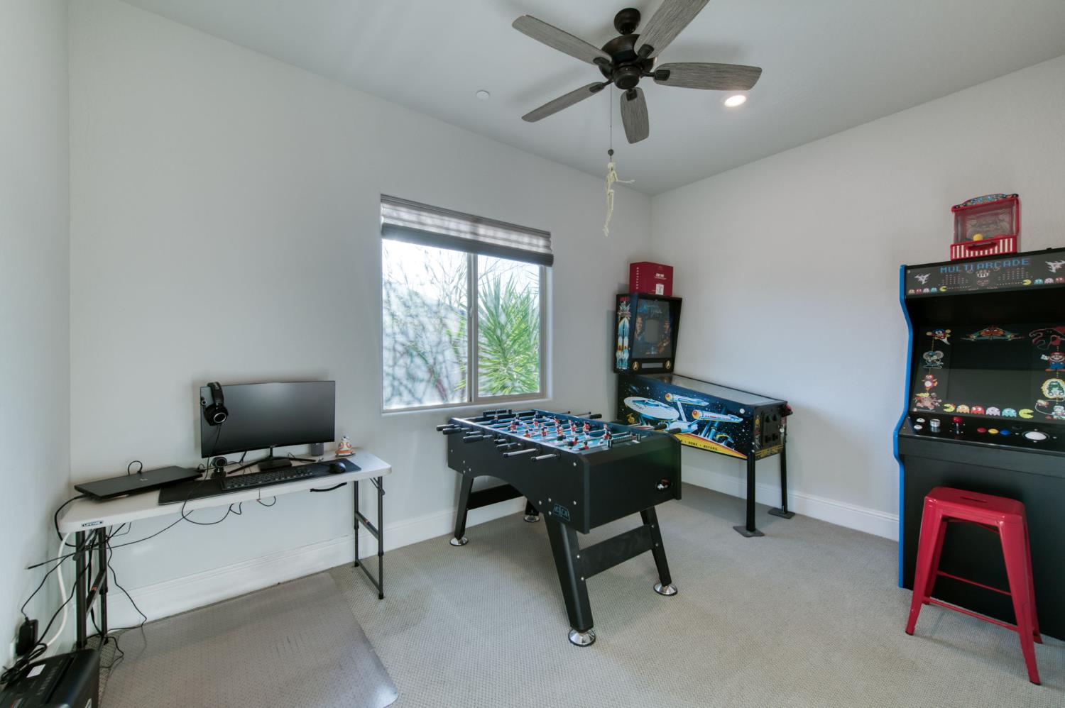 2308 E Mazie Ave, Fresno, CA 93730