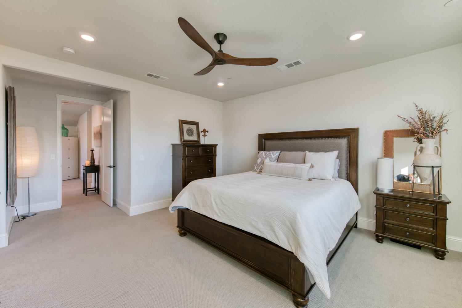 2308 E Mazie Ave, Fresno, CA 93730