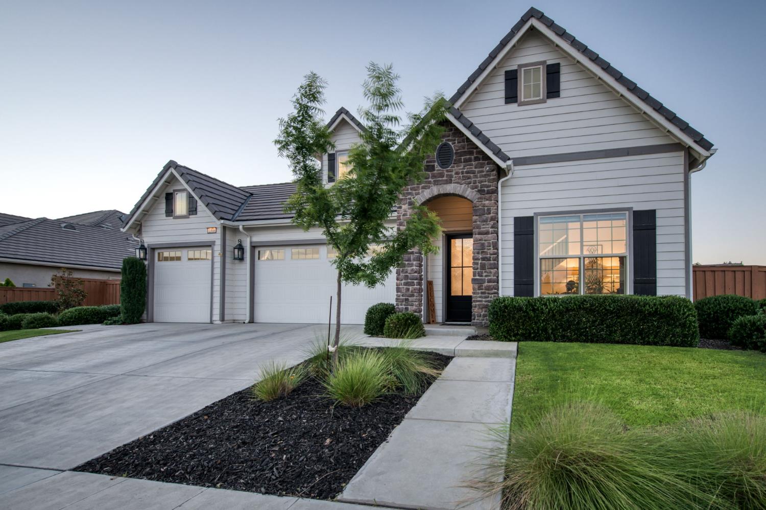 2308 E Mazie Ave, Fresno, CA 93730