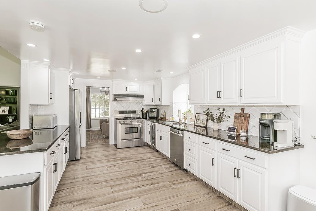 7721 N Cedar Ave, Fresno, CA 93720