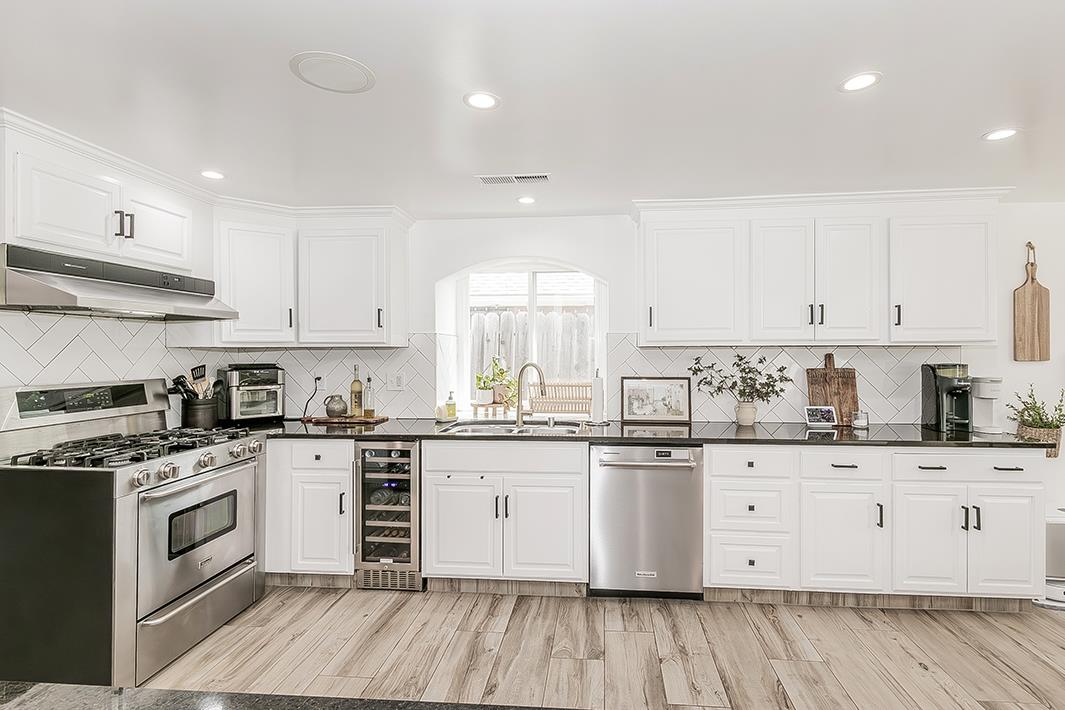 7721 N Cedar Ave, Fresno, CA 93720