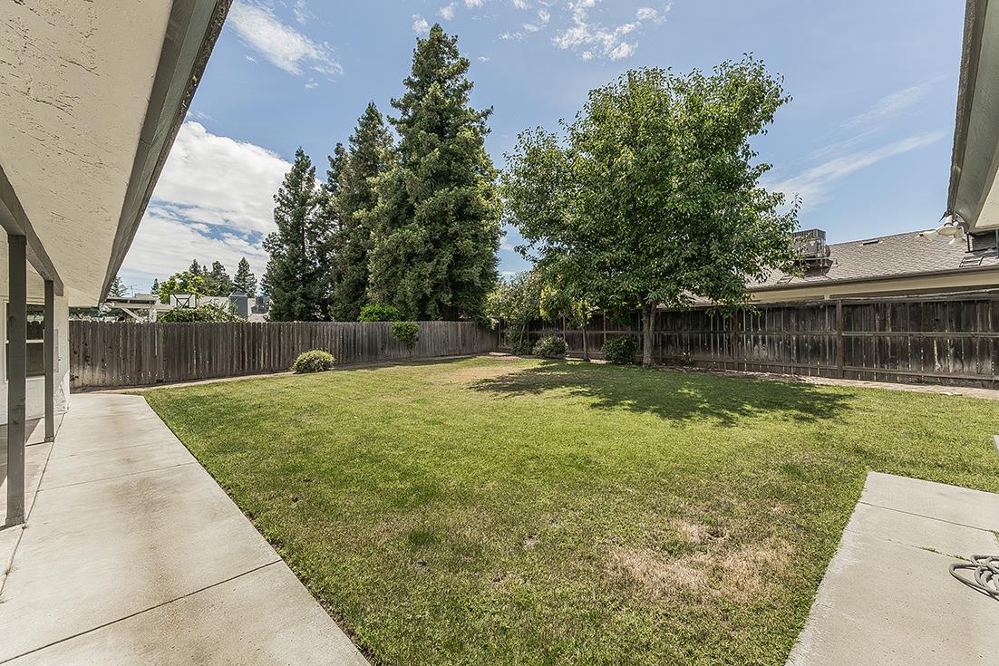 7721 N Cedar Ave, Fresno, CA 93720