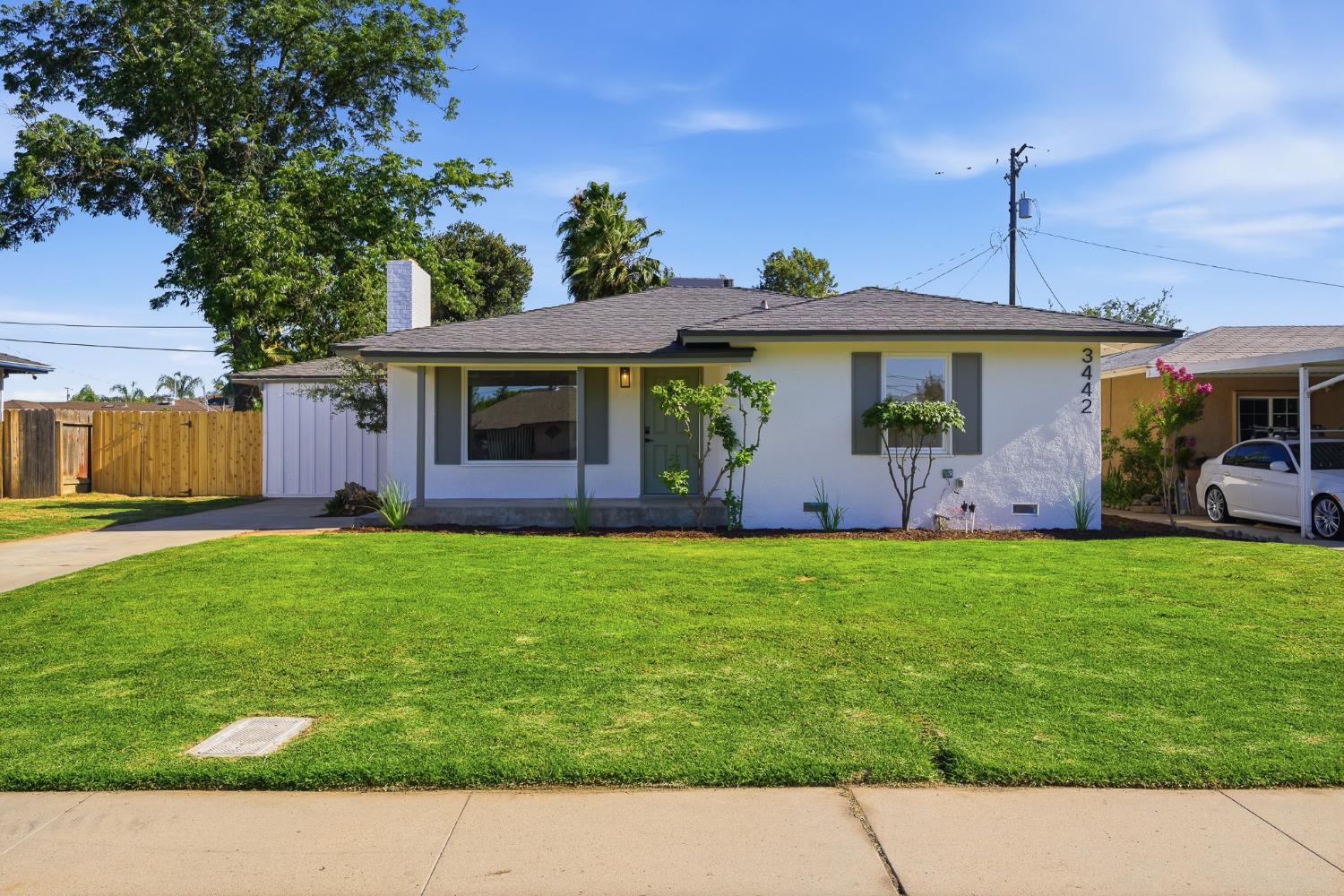3442 E Weldon Ave, Fresno, CA 93703