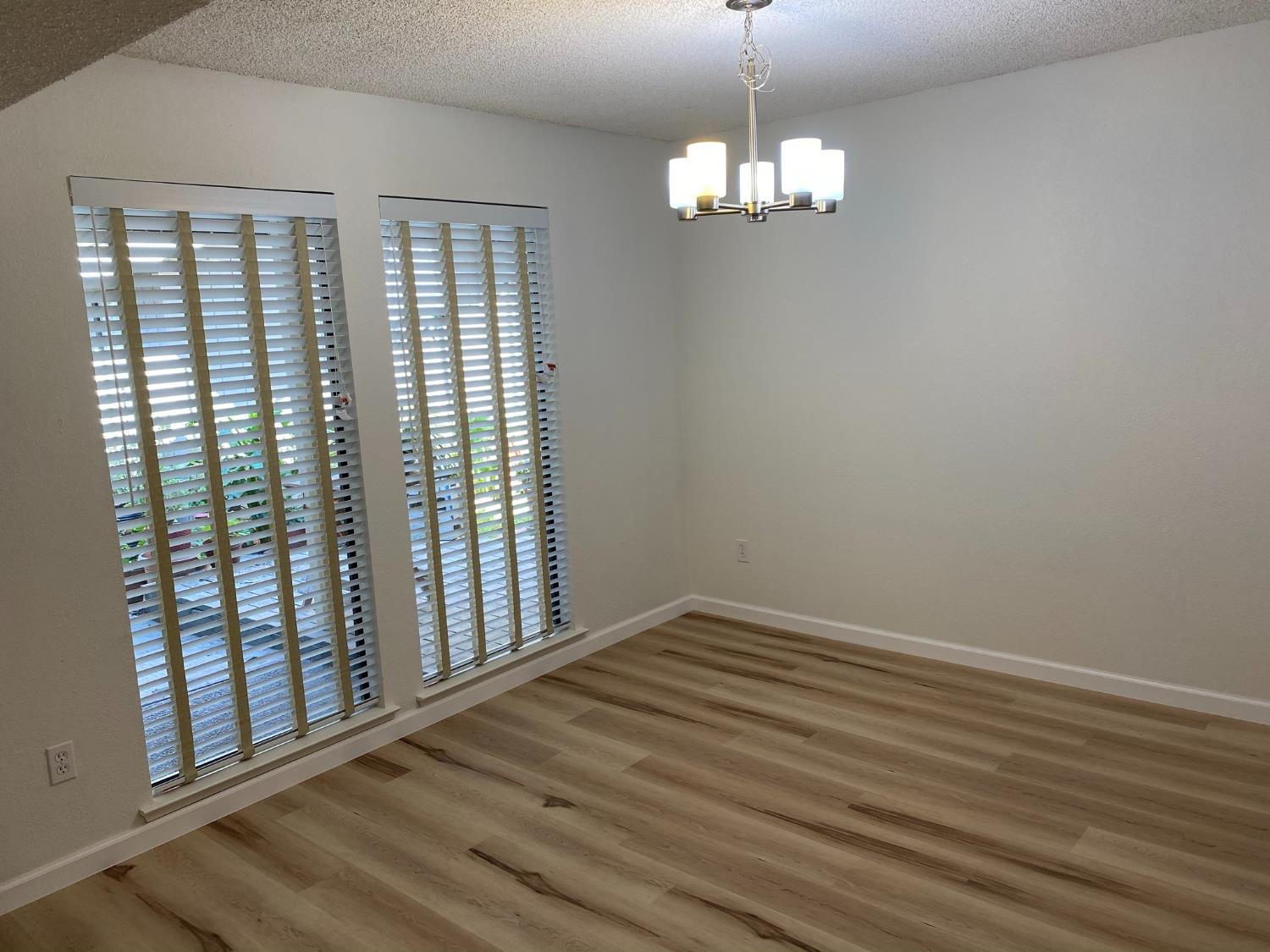 4619 N Emerson Ave, Fresno, CA 93722