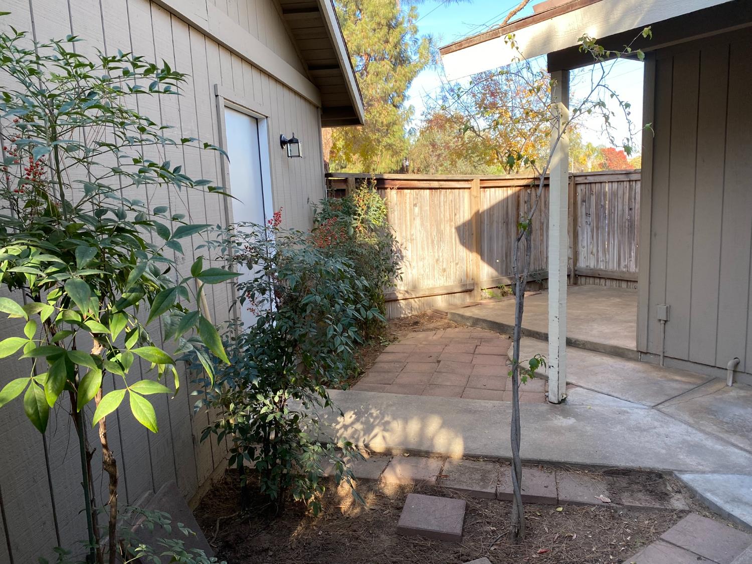 4619 N Emerson Ave, Fresno, CA 93722