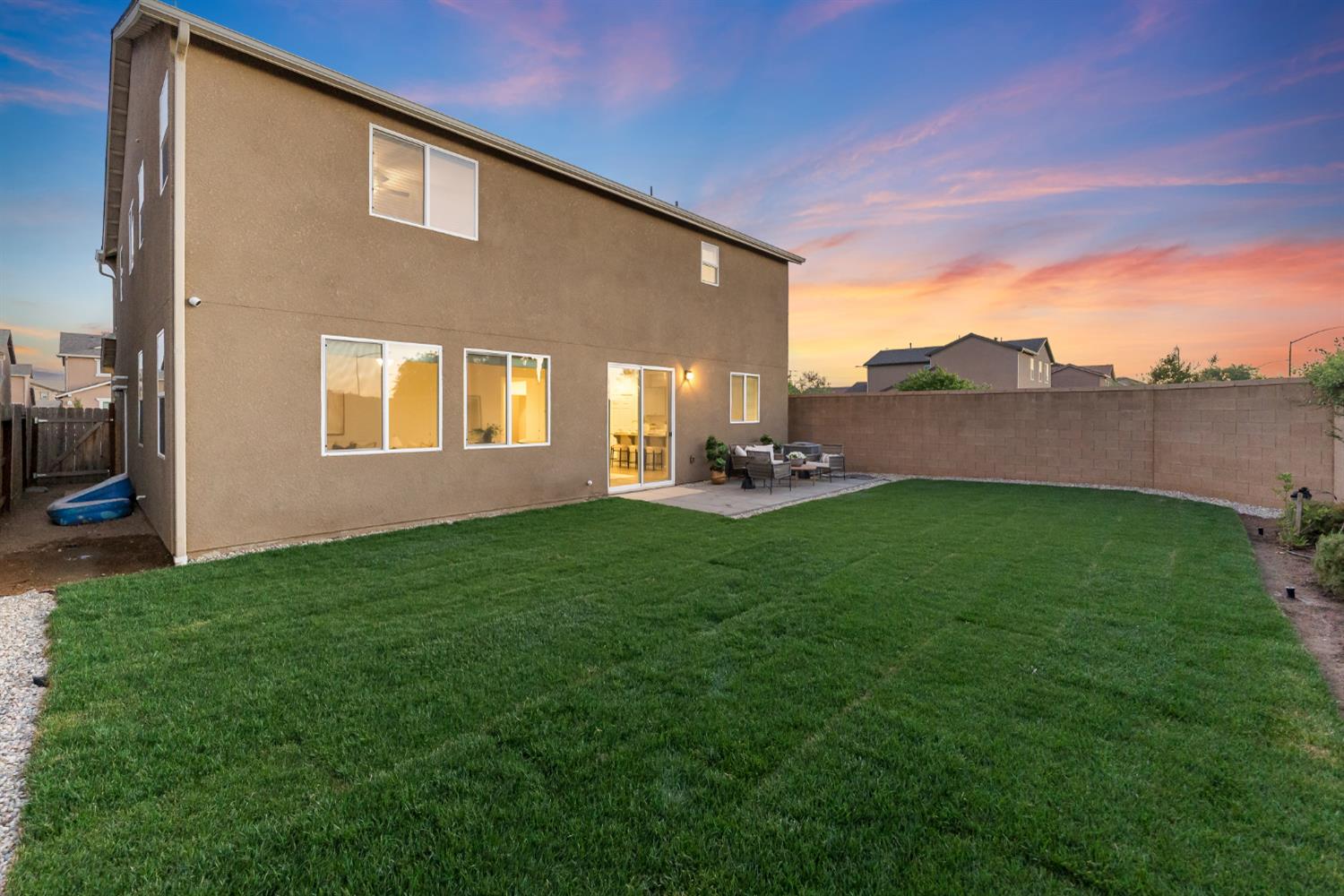 6690 E Adena Ave, Fresno, CA 93727