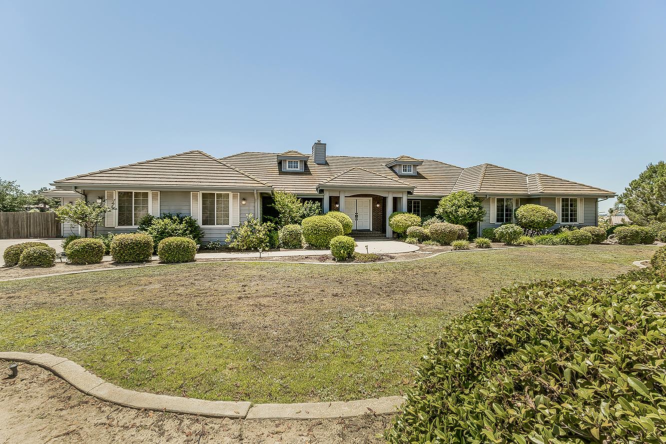 14404 Killarney Dr, Madera, CA 93636