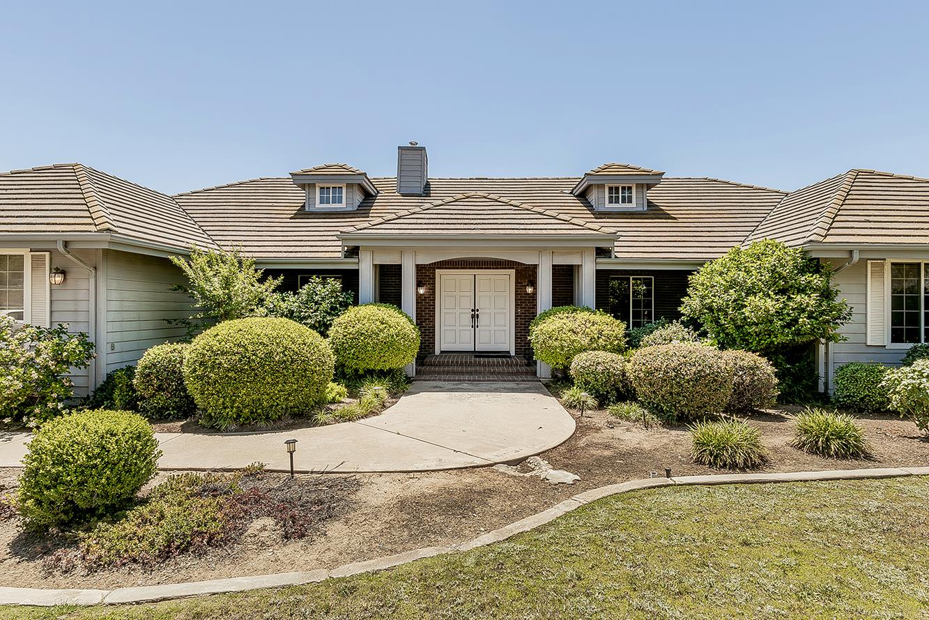 14404 Killarney Dr, Madera, CA 93636