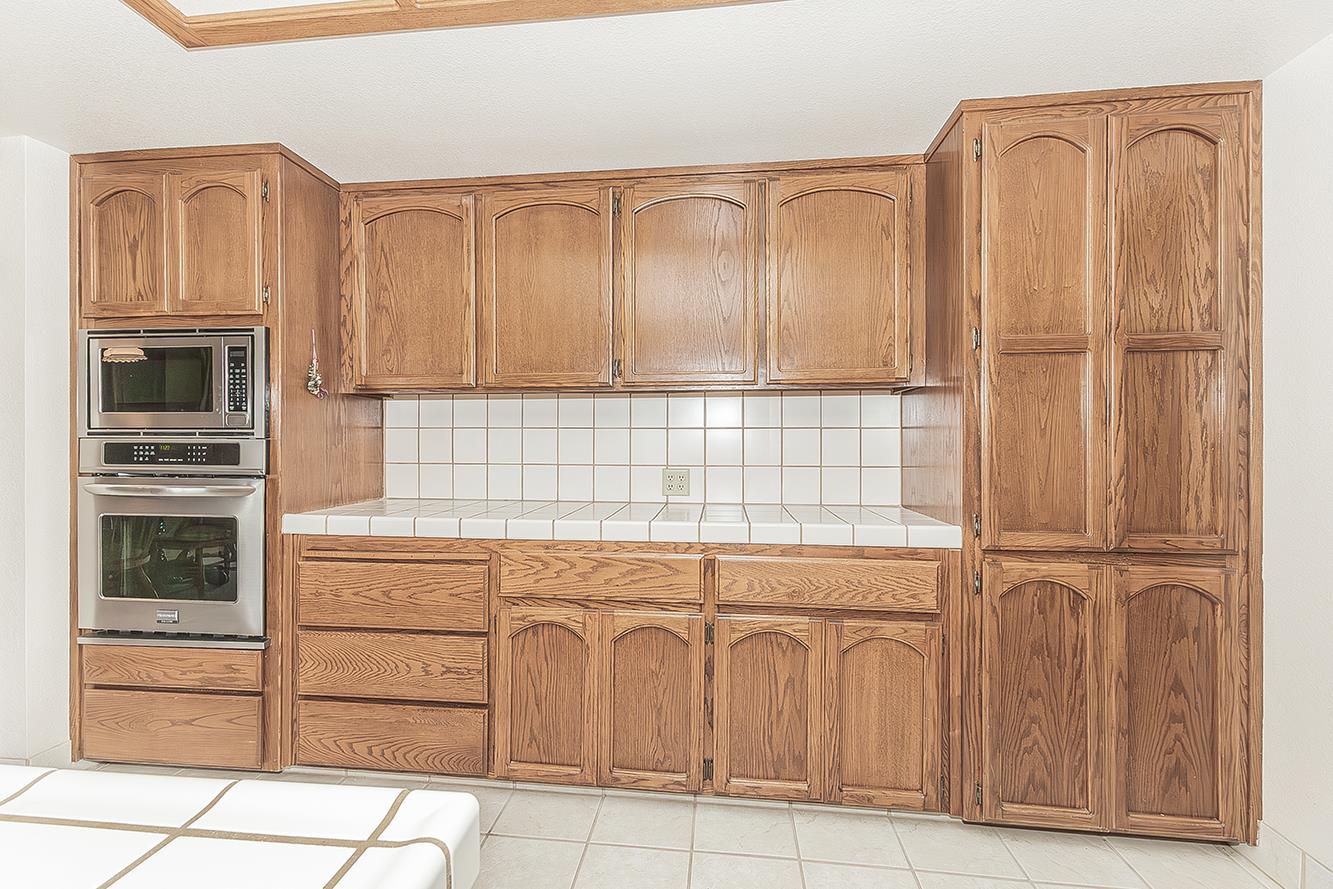 14404 Killarney Dr, Madera, CA 93636